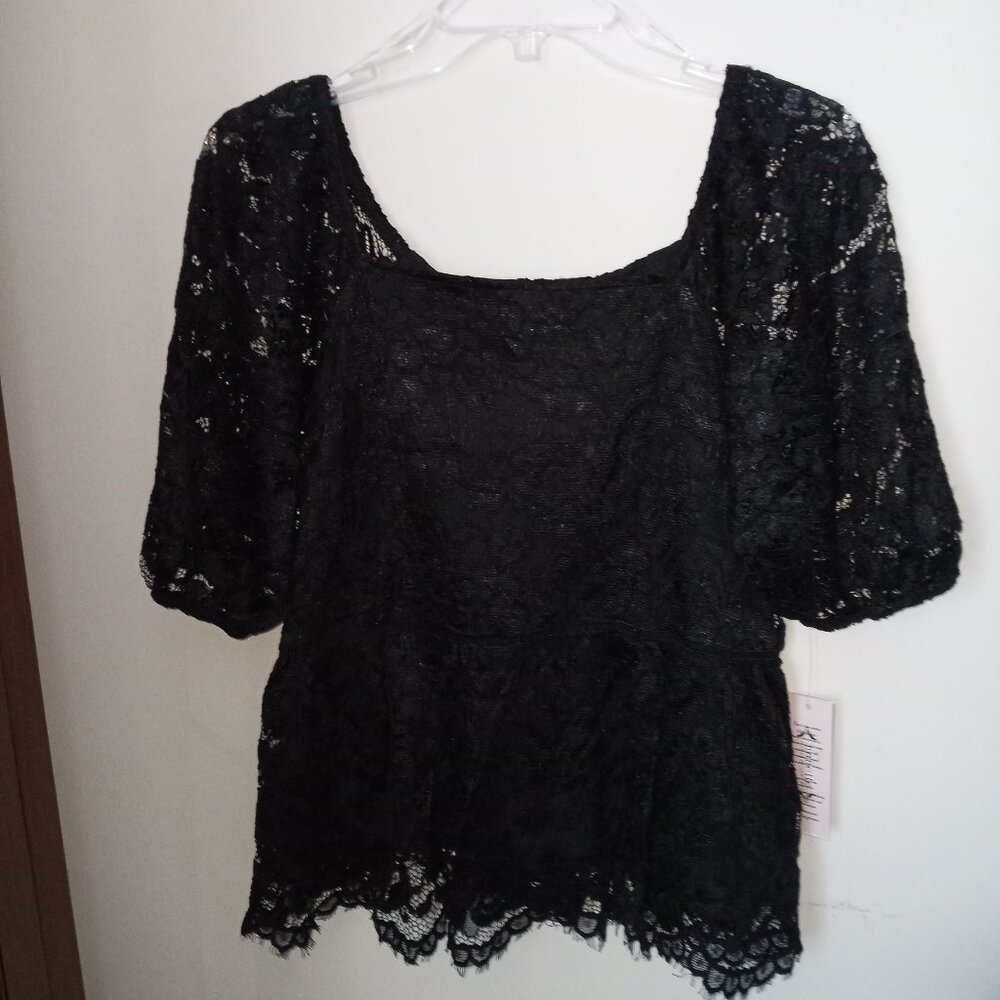 Nanette Lepore Women’s Lace Puff Sleeve Peplum Blouse Top Size M, NWT B3